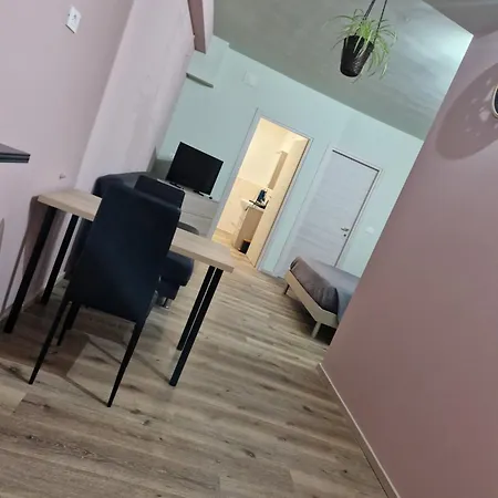 Italo' House Konukevi 3*